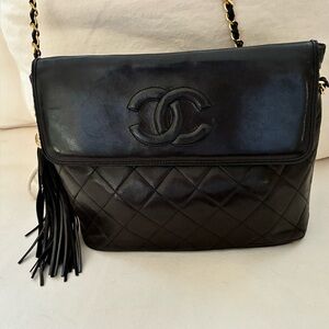 CHANEL Black Quilted Crossbody Bag